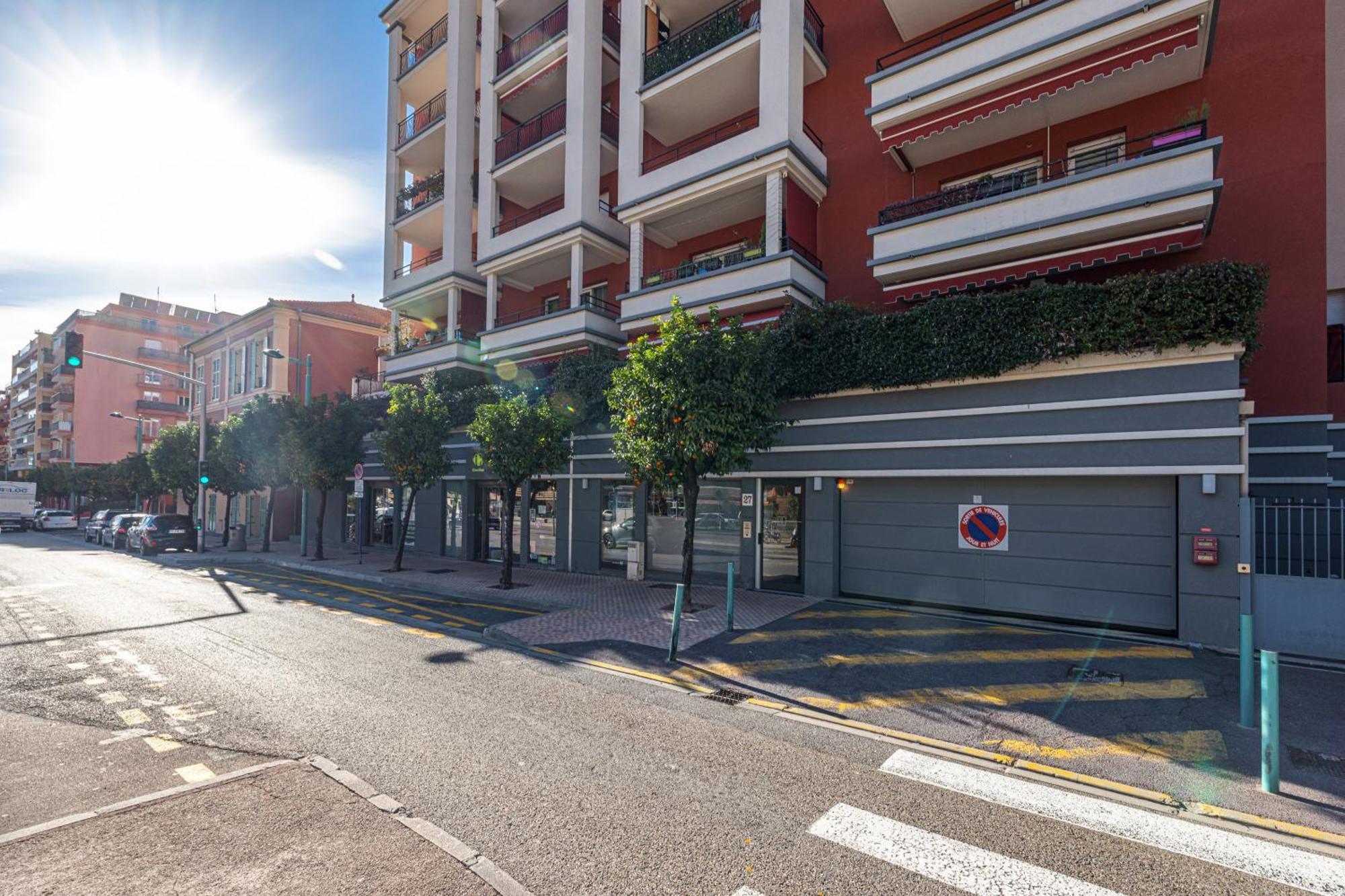 Bed & Breakfast Intercontinental Superbe Avec Piscine *