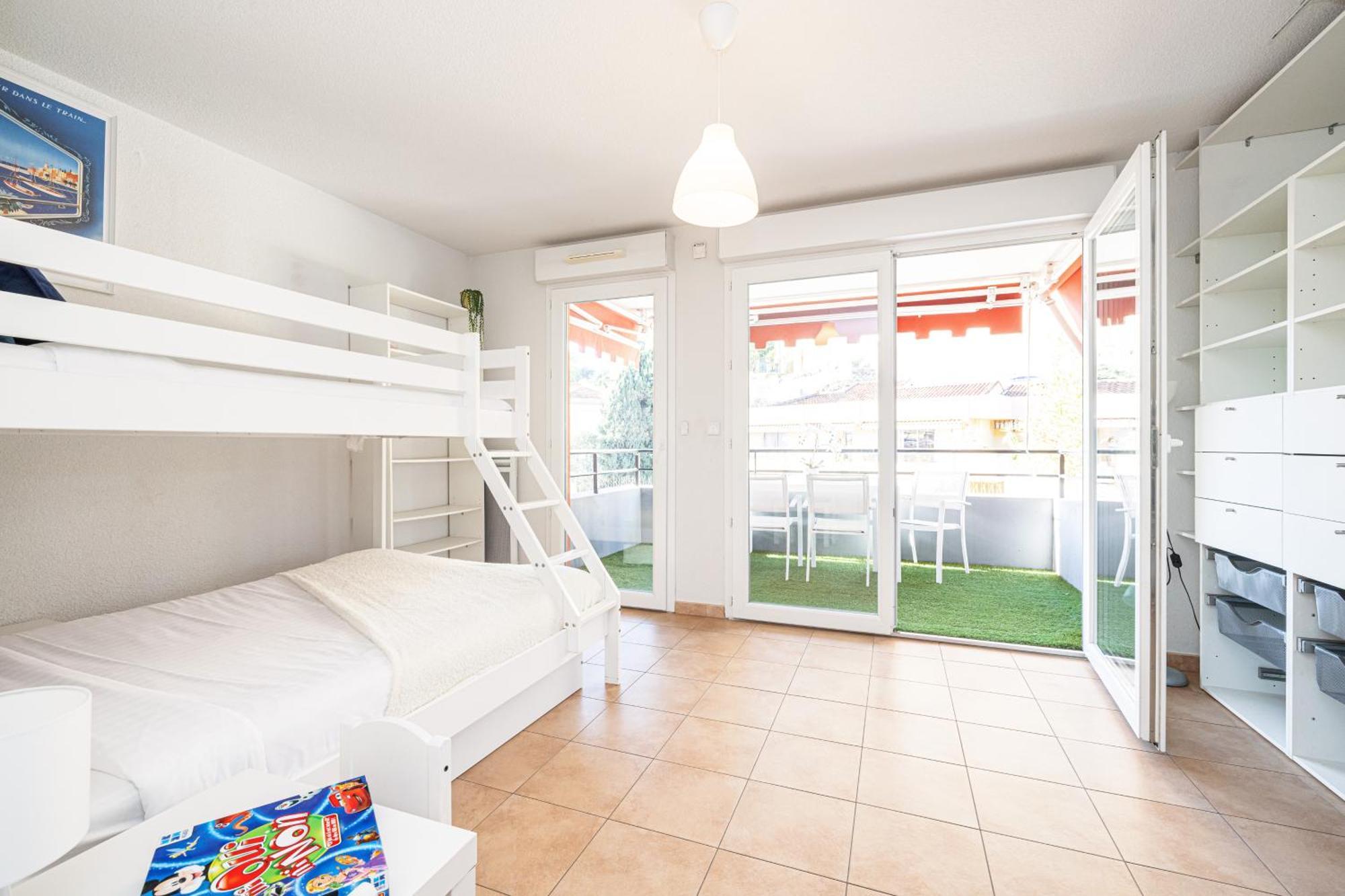 Bed & Breakfast Intercontinental Superbe Avec Piscine