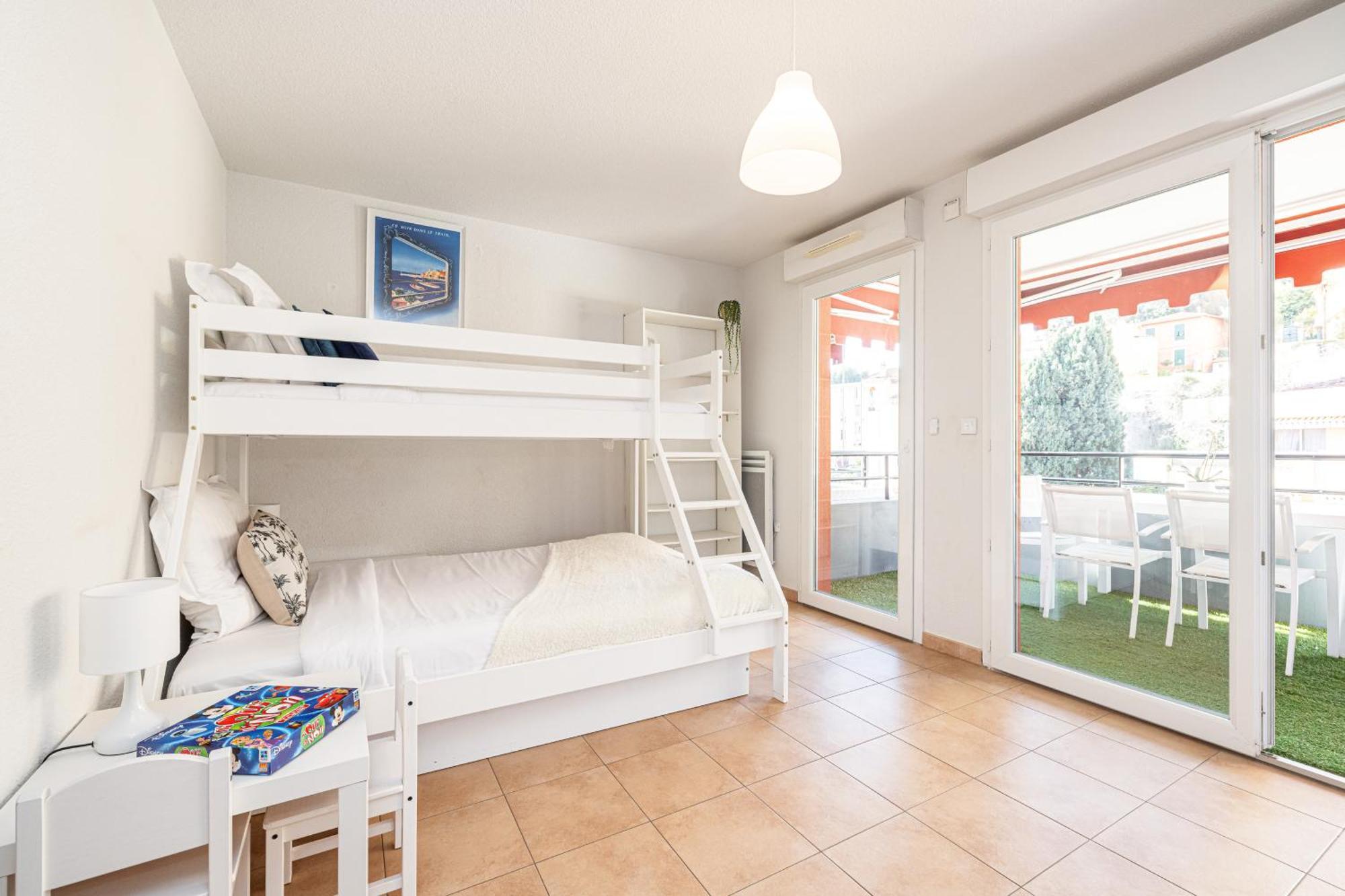 Intercontinental Superbe Avec Piscine Bed & Breakfast Mentone